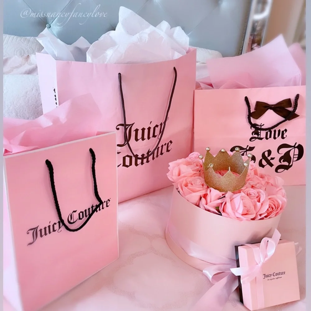 Juicy Couture pink & girly mystery box - Picture 3 of 3